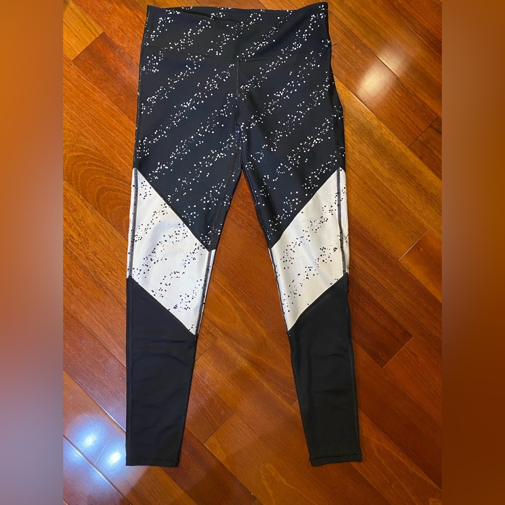 Black and white leggings